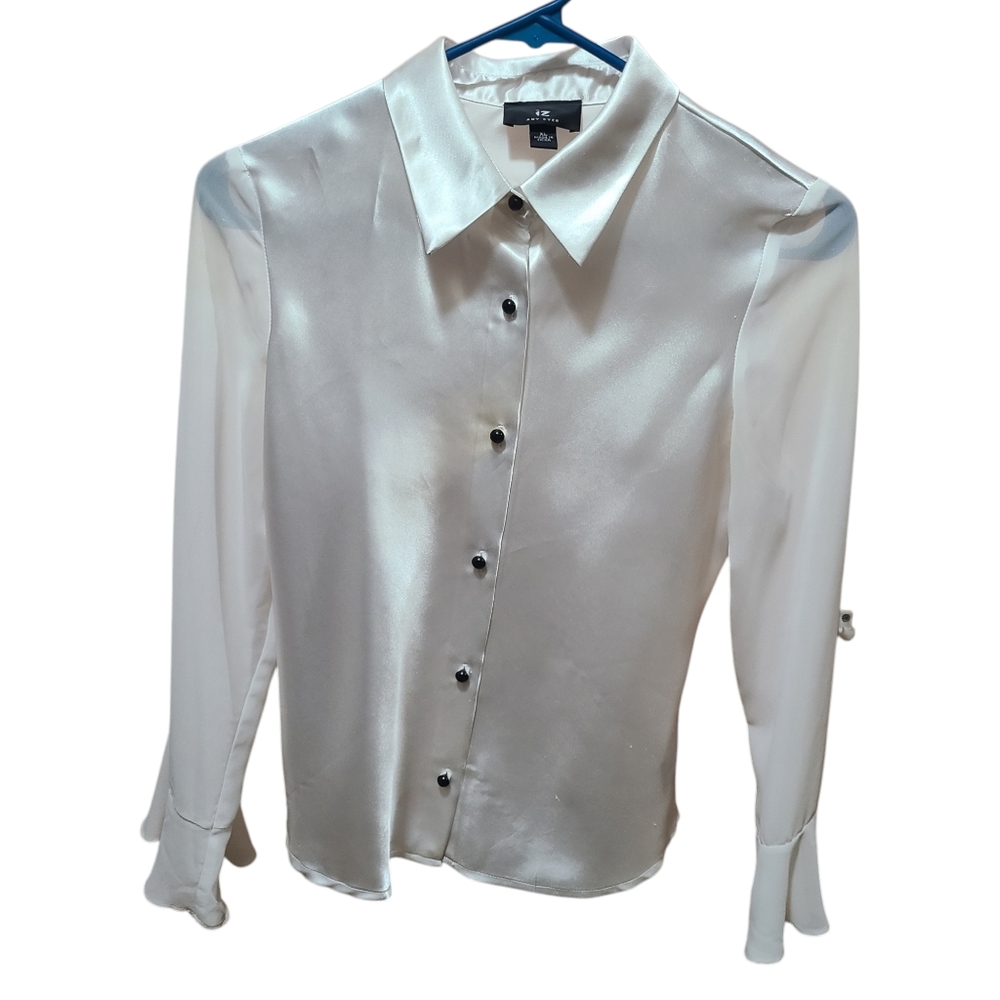 IZ by Amy Byer Juniors XL White Satin Blouse